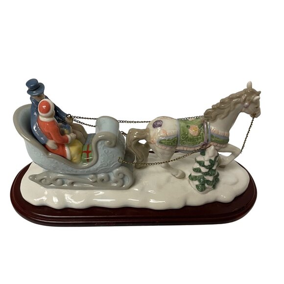 Avon Moments Porcelain Christmas Winter Sleigh Figurine Horse  READ - Picture 3 of 9